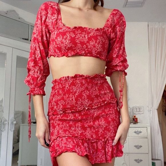 Urban Outfitters Red Floral Smocked Crop Top Skirt Set - Picture 3 of 7